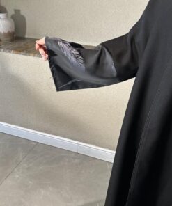 Alternative view of عباية نص كلوش بتدخيلة ريش-223